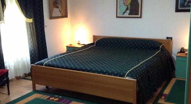 Art Hotel Nirvana Tiran Dış mekan fotoğraf
