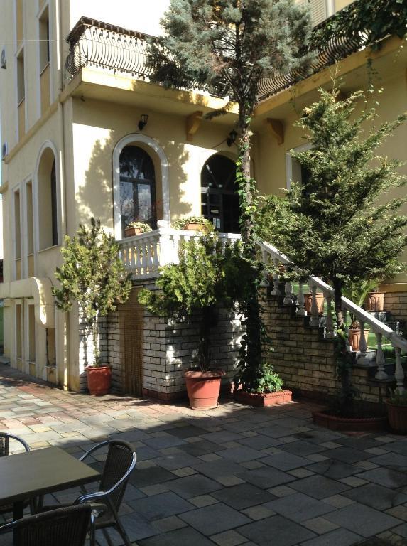 Art Hotel Nirvana Tiran Dış mekan fotoğraf